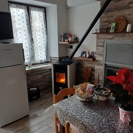 La Casa Di Astrid Apartment *